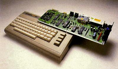 [Picture of C 64G, 20k JPEG]